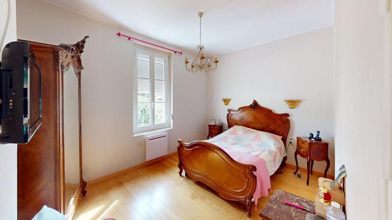 Maison ancienne - 220 m² - 6 pièces