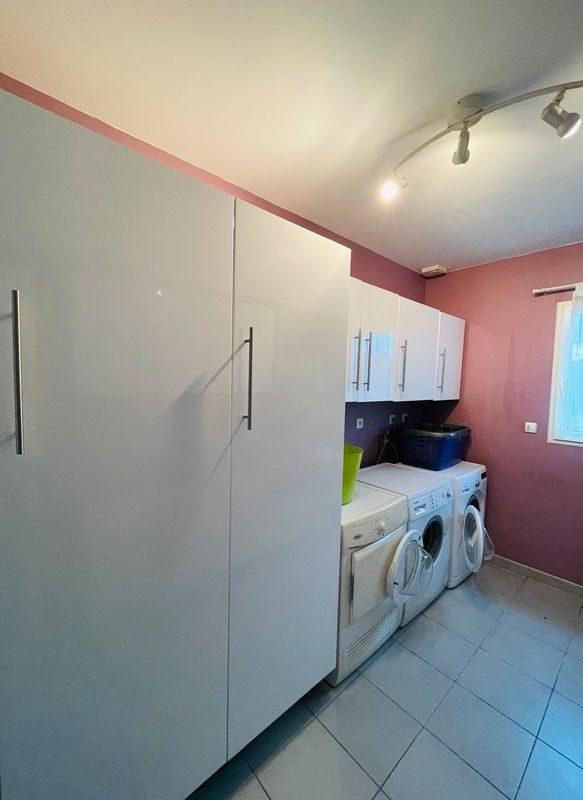 Maison - 270 m² - 7 pièces