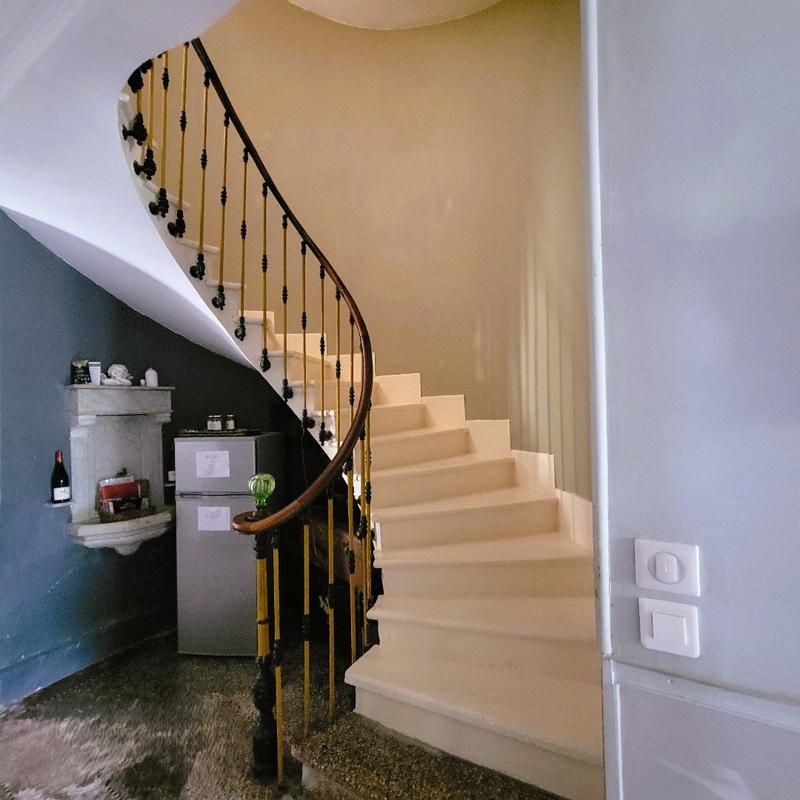 Maison - 480 m² - 12 pièces