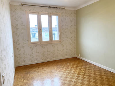 Appartement - 99 m² - 4 pièces