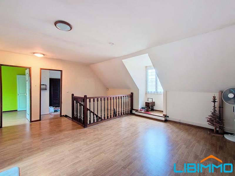 Maison - 157 m² - 7 pièces