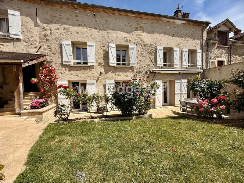 Maison - 195 m² - 6 pièces