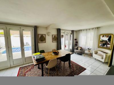 Maison - 160 m² - 6 pièces