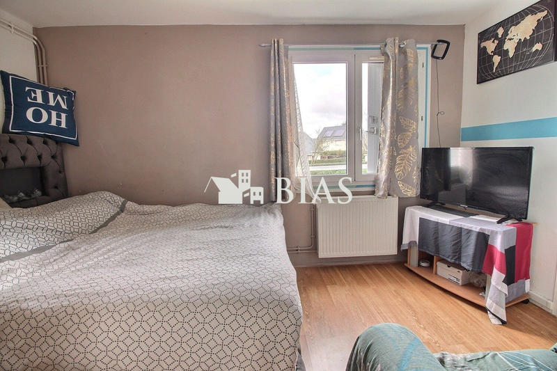 Maison - 96 m² - 4 pièces