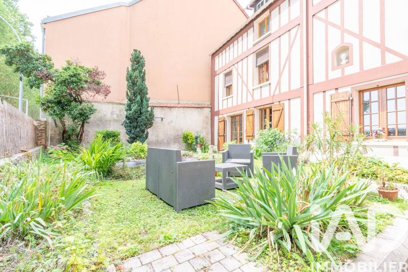 Maison - 140 m² - 6 pièces