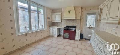 Maison - 170 m² - 10 pièces