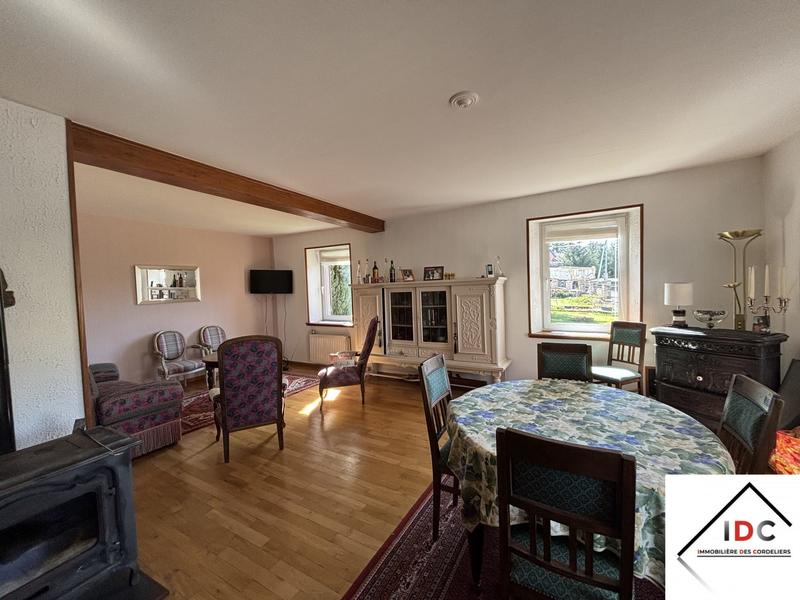 Maison - 190 m² - 6 pièces