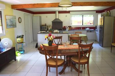 Maison - 175 m² - 6 pièces