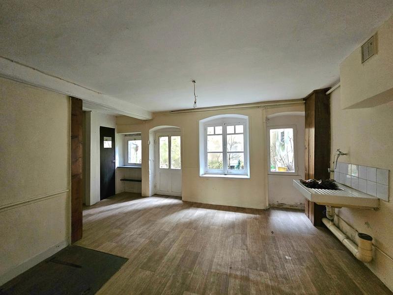 Immeuble - 170 m² - 8 pièces