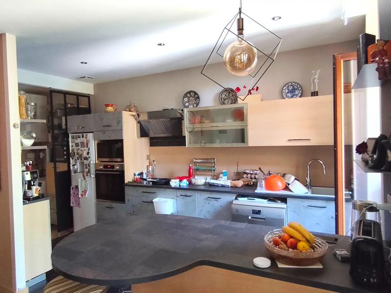 Maison de village - 273 m² - 13 pièces