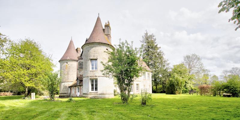 Château - 315 m² - 14 pièces