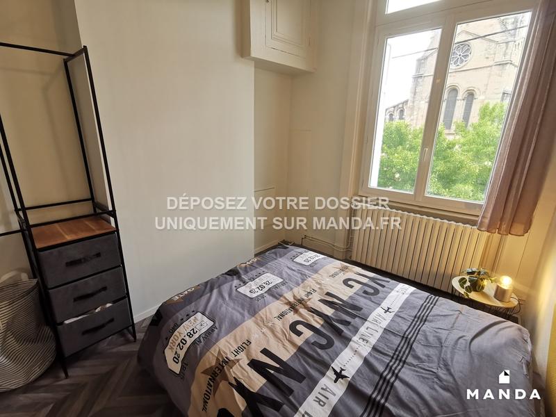 Chambre - 11 m² - 5 pièces