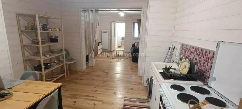 Immeuble - 211 m² - 9 pièces