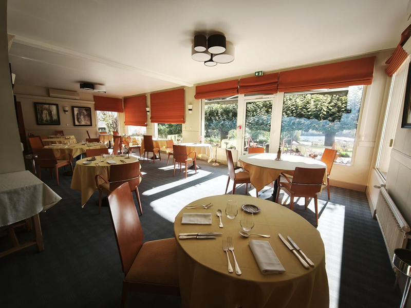 Fonds de commerce - 706 m²