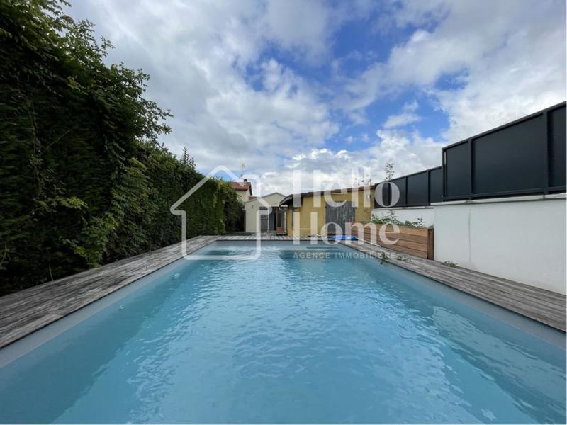 Maison traditionnelle - 116 m² - 6 pièces