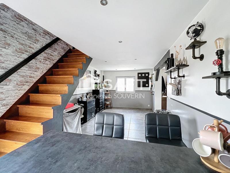 Maison - 180 m² - 7 pièces