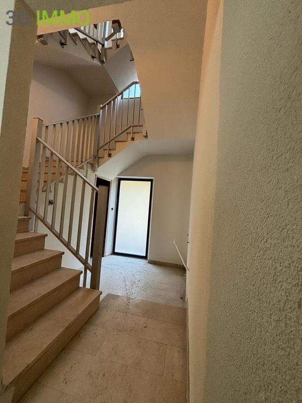 Maison - 170 m² - 5 pièces