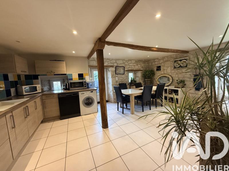 Maison de village - 80 m² - 4 pièces