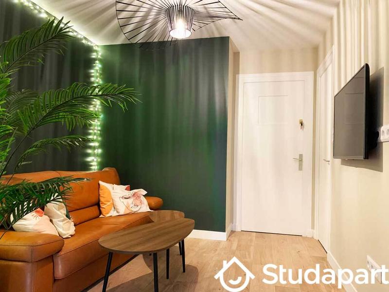 Chambre - 14 m² - 1 pièce