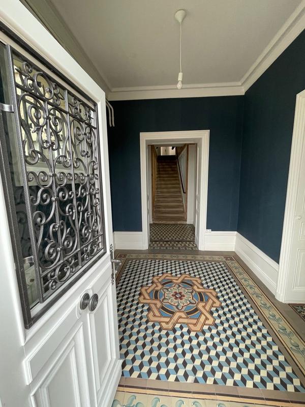 Maison - 300 m² - 6 pièces