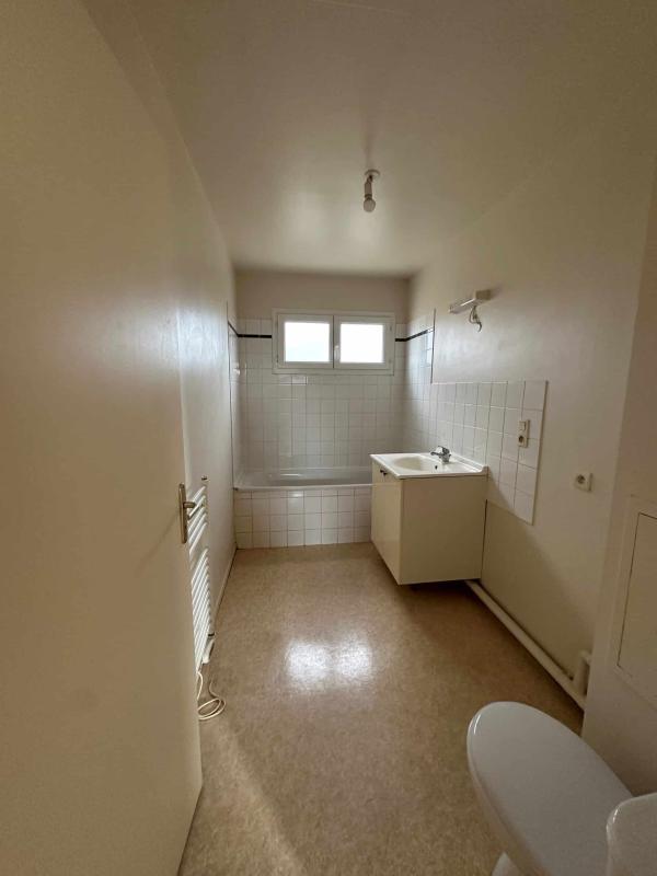 Maison jumelée - 86 m² - 4 pièces