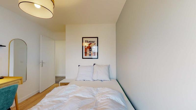 Appartement - 84 m² - 5 pièces