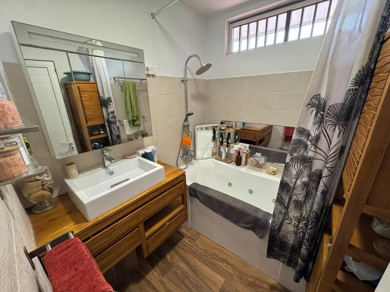 Maison - 101 m² - 4 pièces