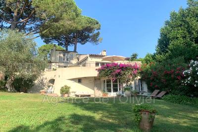 Maison - 192 m² - 6 pièces