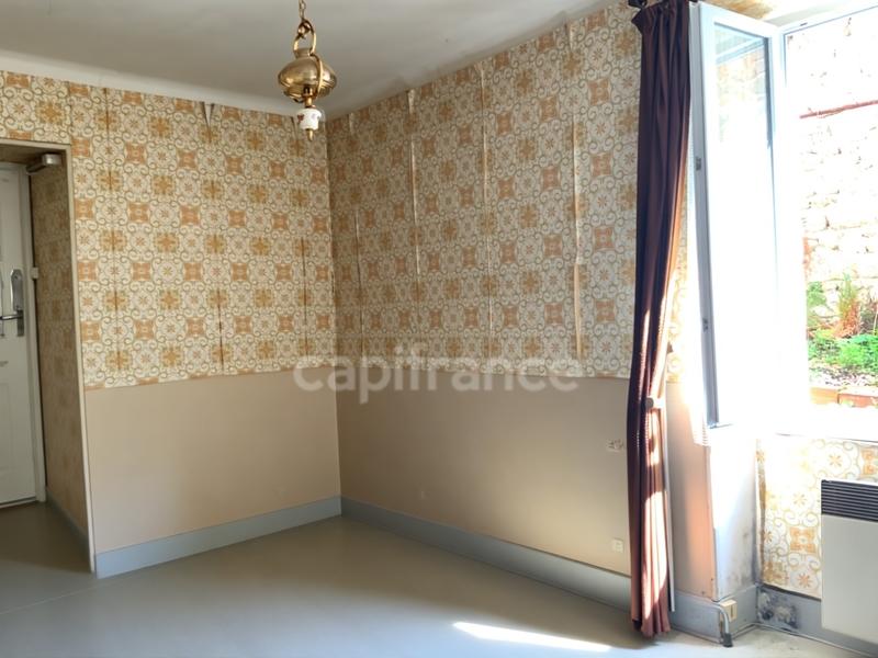 Immeuble - 217 m² - 14 pièces