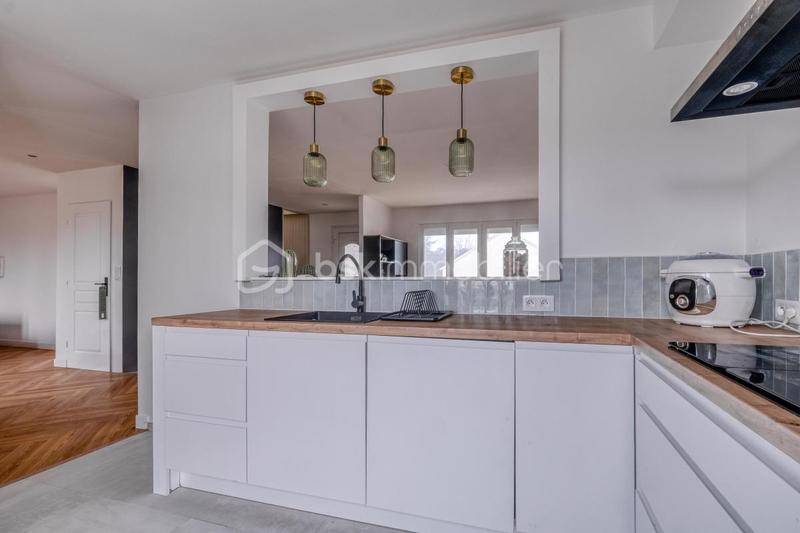 Maison - 94 m² - 5 pièces