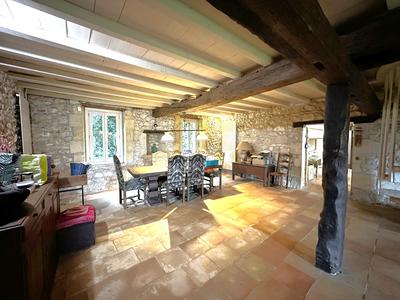 Maison ancienne - 176 m² - 6 pièces