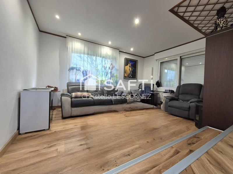 Maison - 227 m² - 6 pièces