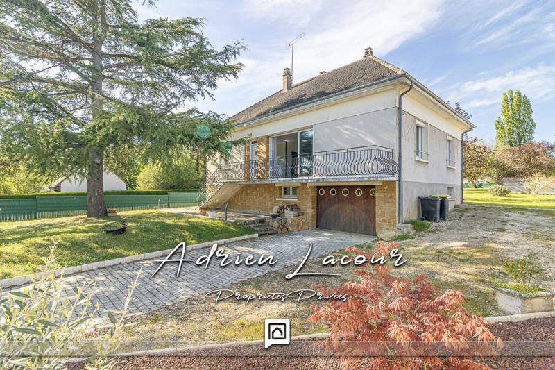 Maison - 98 m² - 6 pièces