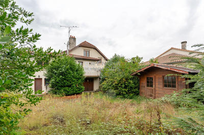 Maison - 300 m² - 7 pièces