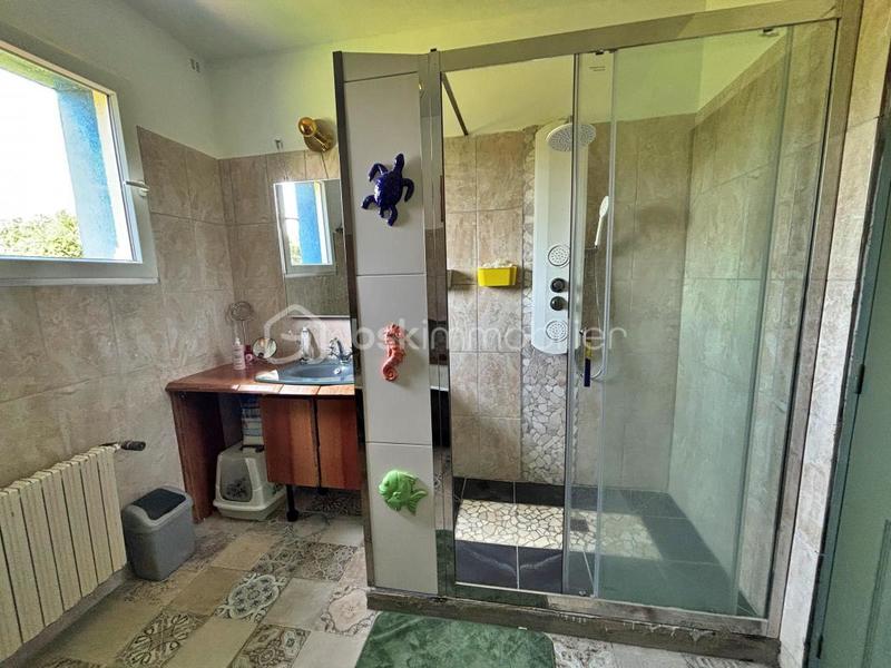 Maison - 240 m² - 9 pièces