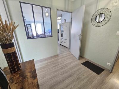 Appartement - 117 m² - 6 pièces