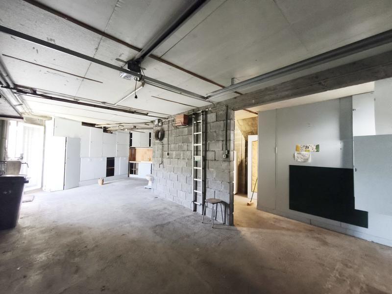 Maison - 99 m² - 5 pièces