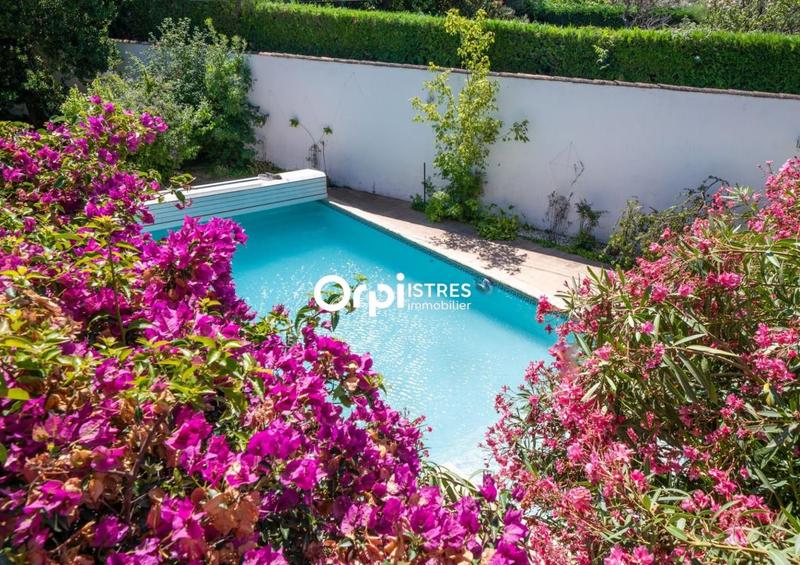 Maison - 260 m² - 5 pièces