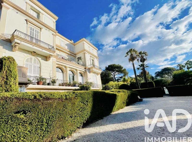 Appartement - 110 m² - 5 pièces