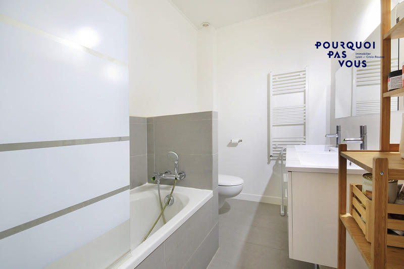 Appartement - 172 m² - 6 pièces