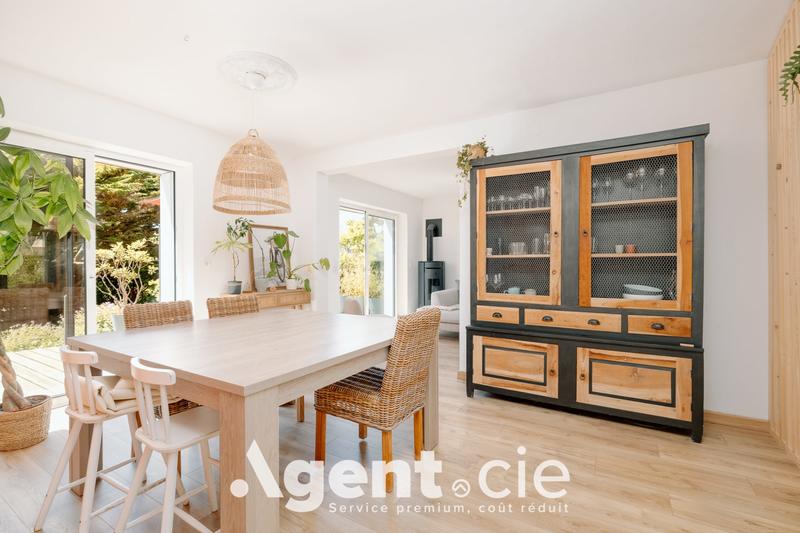 Maison - 143 m² - 7 pièces