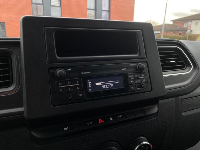 Renault Master L1h1 Grand Confort 2.3dci 135cv - 2020 15800ht Radars Ar/Clim/Bluetooth/Vitres Electriques