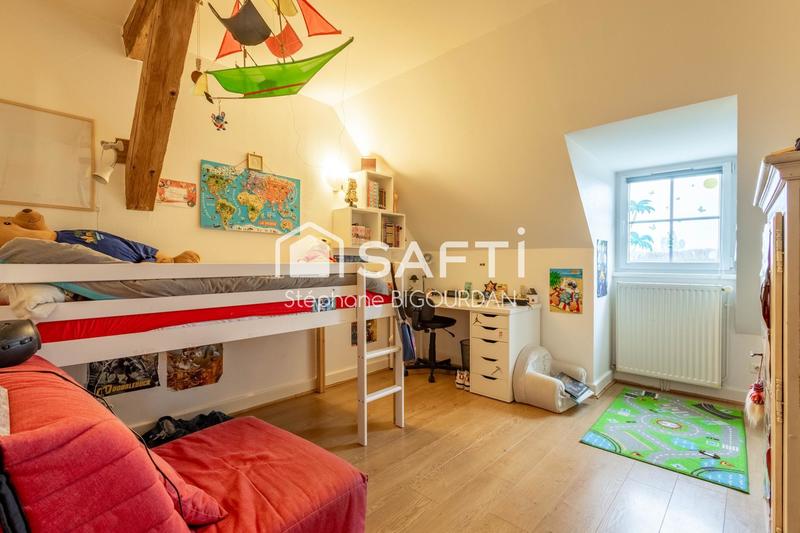 Appartement - 134 m² - 7 pièces