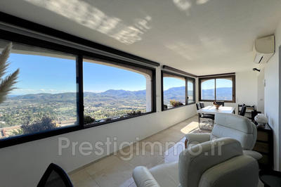 Appartement - 79 m² - 3 pièces