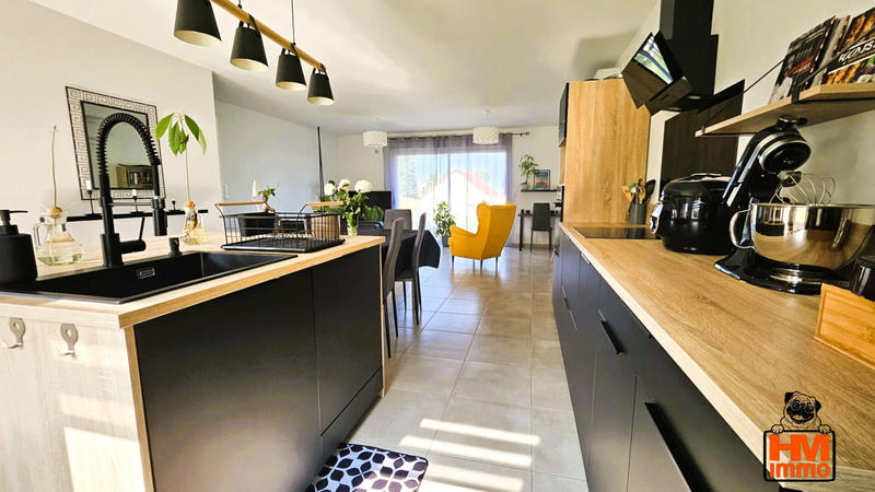 Maison - 85 m² - 4 pièces