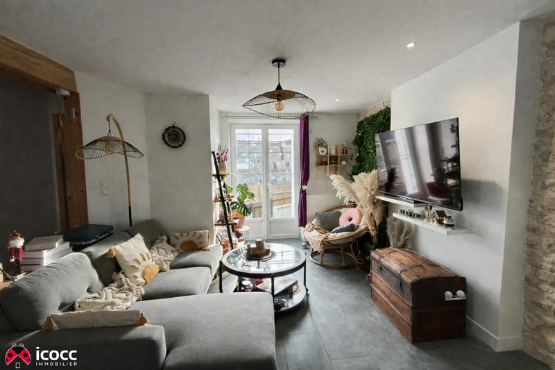 Maison - 104 m² - 4 pièces