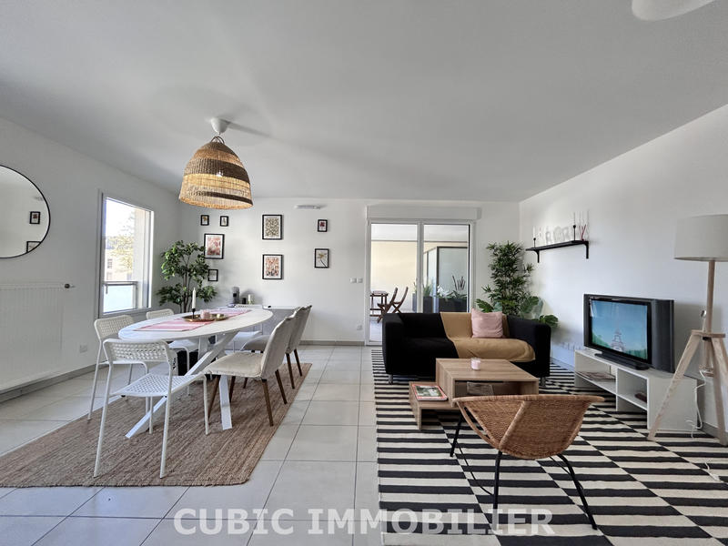 Appartement - 79 m² - 3 pièces