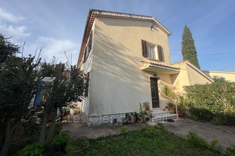 Maison - 137 m² - 6 pièces