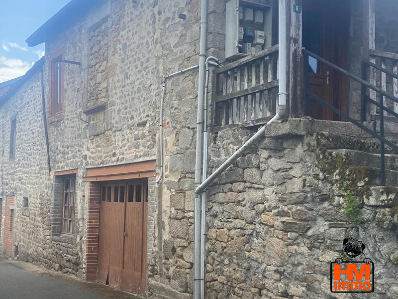 Maison - 300 m² - 15 pièces