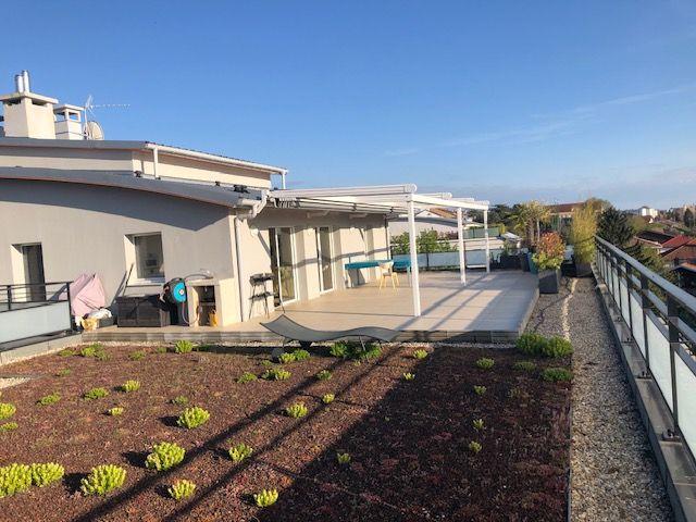 Appartement - 120 m² - 2 pièces